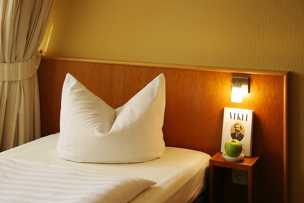 Hotel Verdi Rostock Room photo