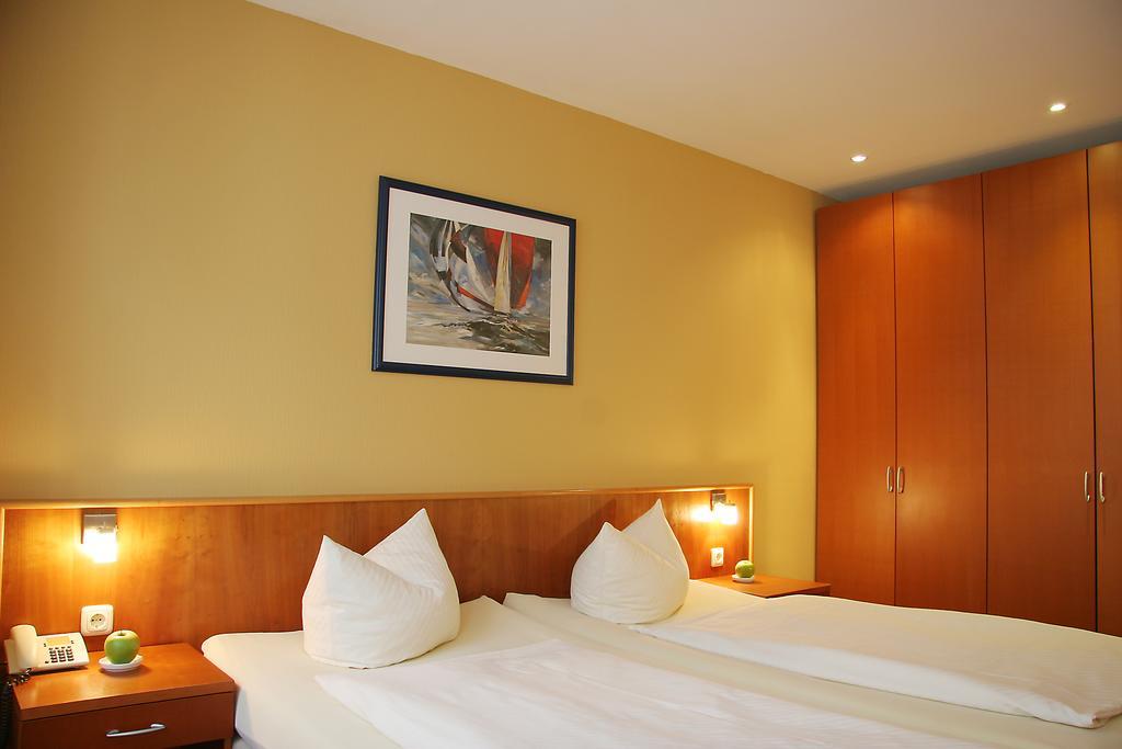 Hotel Verdi Rostock Room photo